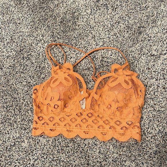 Lot of new size small bralettes - Picture 4 of 11